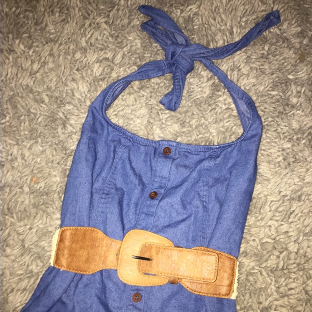 Dress with belt